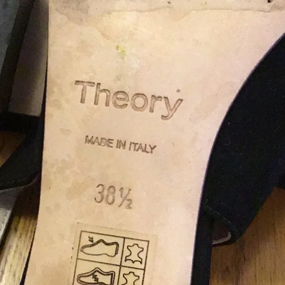 Woman’s Theory black suede sling back block heel pumps. Size 38.5. Barely worn! - Picture 6 of 8